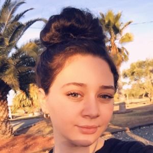 Meet your Posher, Kara